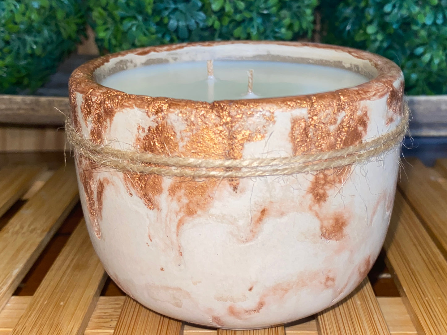 Handcrafted, Concrete, Container Candle- Tulip Shape, Tan with Copper Vein- 8oz Double Wick, Luxury, Long-Burning, Soy Wax- Phthalate Free Fragrance